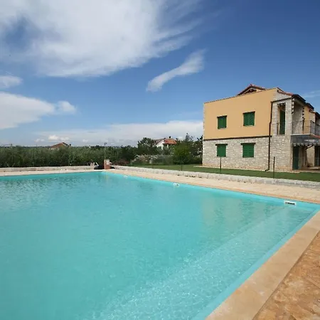 Tia Apartment Porec