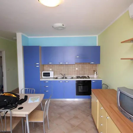 Apartment Tia