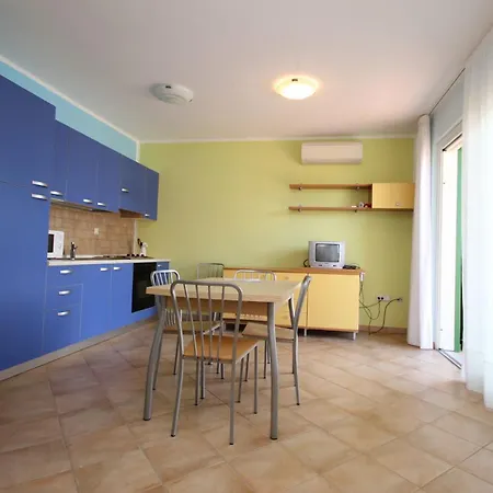 Tia Apartment *